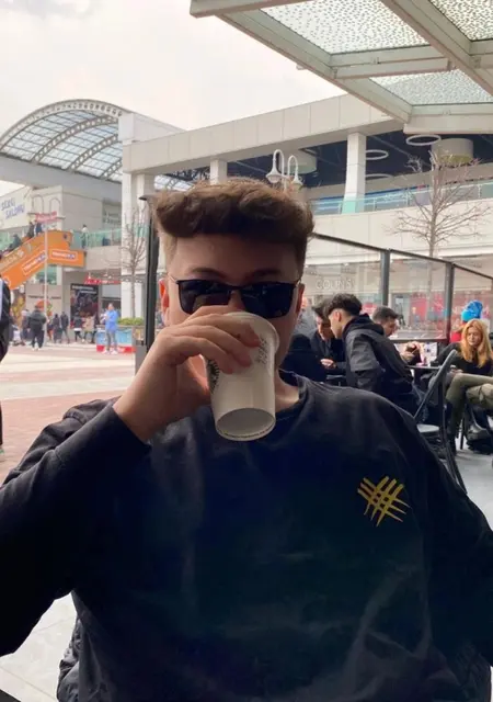 Kaan из Денизлящего, ищу на сайте знакомства на одну ночь