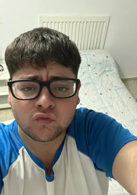 Dani de Granada, busco en el sitio lío de una noche