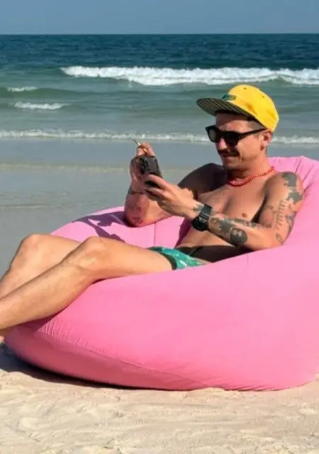 Я Денис, 36, из Вены, ищу знакомства без обязательств