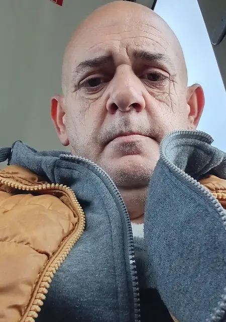 Soy Juan Rodriguez, 48 años de Madrid, busco conocer gente para relación sin ataduras