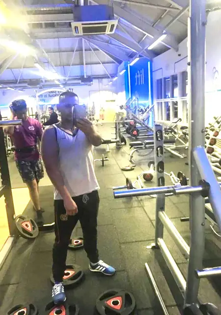 Alehandro из Лондона, ищу на сайте открытые отношения