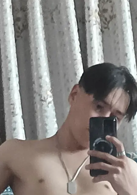 Иса из Бишкека, мне 21, познакомлюсь без обязательств