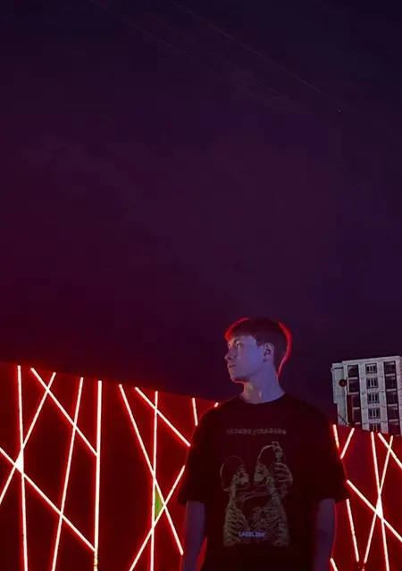 Артур из Алматы, ищу на сайте знакомства без обязательств