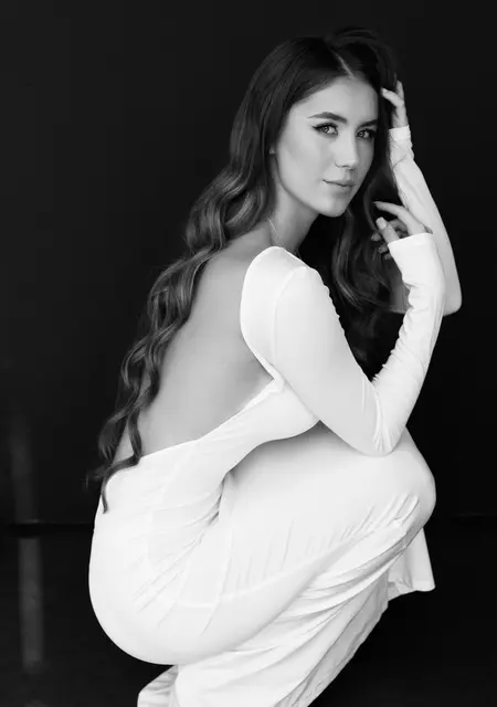 Я Ксюша, 18, знакомлюсь для постоянных отношений в Киеве