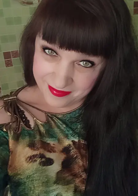 Nika из Черкасс, ищу на сайте приятное времяпровождение