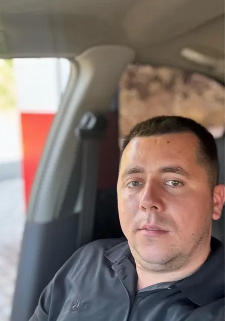 Денис из Павлограда, ищу на сайте знакомства без обязательств