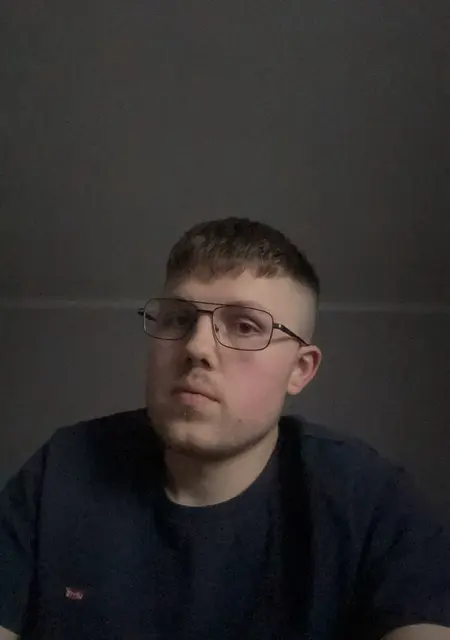 Kuba из Познани, мне 21, познакомлюсь для дружбы