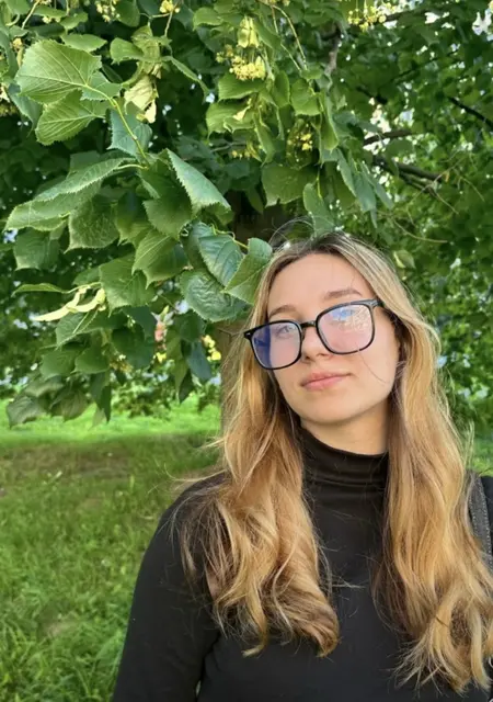 Soy Viktoriya, 27 años, conociéndome para relación abierta en Málaga