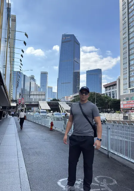 Я Тимур, 30, знакомлюсь для приятного времяпровождения в Бишкеке