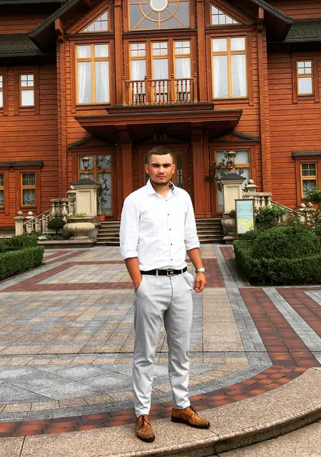 Yarik из Киева, мне 21, познакомлюсь для постоянных отношений