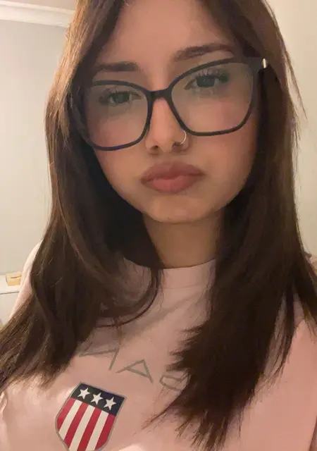 Elisa из Бурсы, ищу на сайте вирта