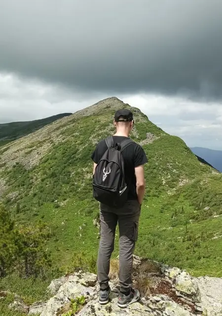 Я Александр, 22, из Донецка, ищу знакомство для общения