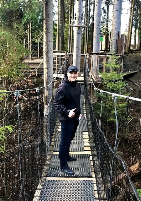 Я Сергій, 29, из Сарн, ищу знакомства без обязательств