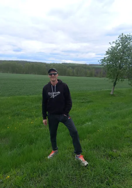 Den из Гомеля, мне 41, познакомлюсь на одну ночь