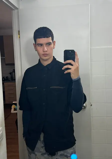 Juan Diego Diaz из Санта-Крус-де-ла-Пальма, мне 25, познакомлюсь на одну ночь