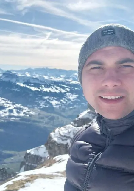 Антон из Барвенкова, мне 26, познакомлюсь на одну ночь