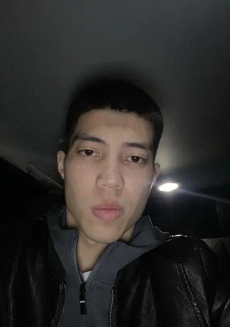 Sukhrab из Бланес, ищу на сайте знакомства на одну ночь