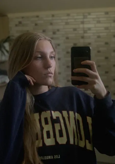 Daria из Киева, мне 19, познакомлюсь для вирта