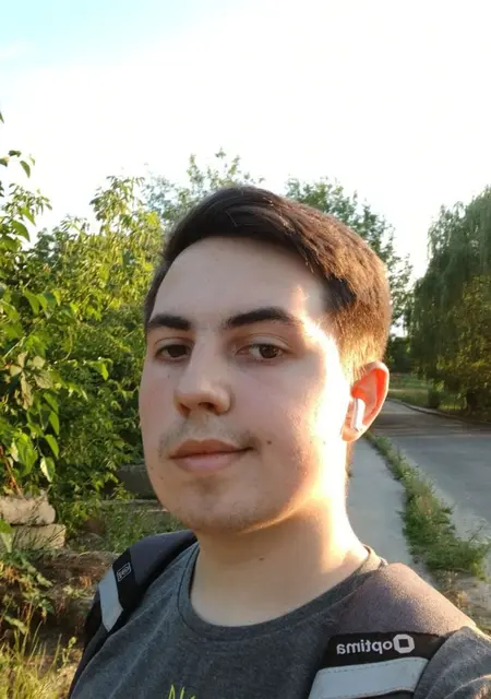 Я Максим, 20 років з Кропивницького, шукаю знайомство для постійних стосунків