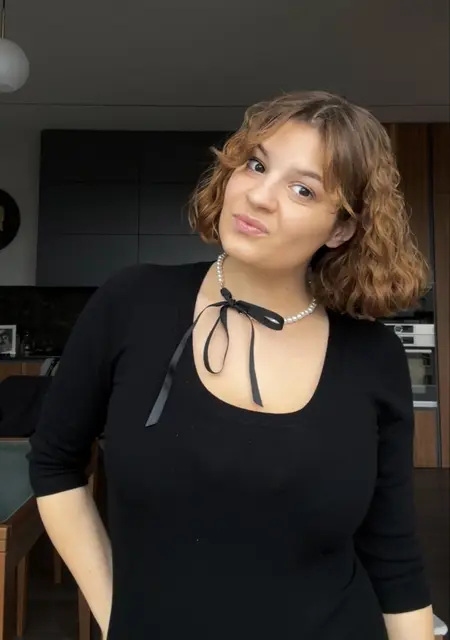 Я Агата, 26, из Салоников, ищу знакомства на одну ночь