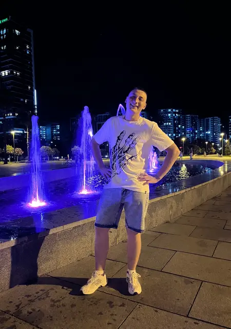 Кирилл из Батуми, ищу на сайте приятное времяпровождение