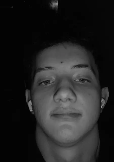 Я Юрій, 18, из Варшавы, ищу знакомство для общения