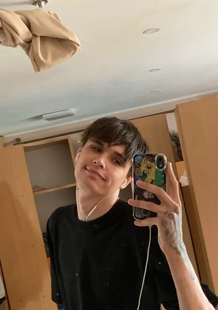 Я Maks, 23 років з Кривого Рогу, шукаю знайомство для дружби