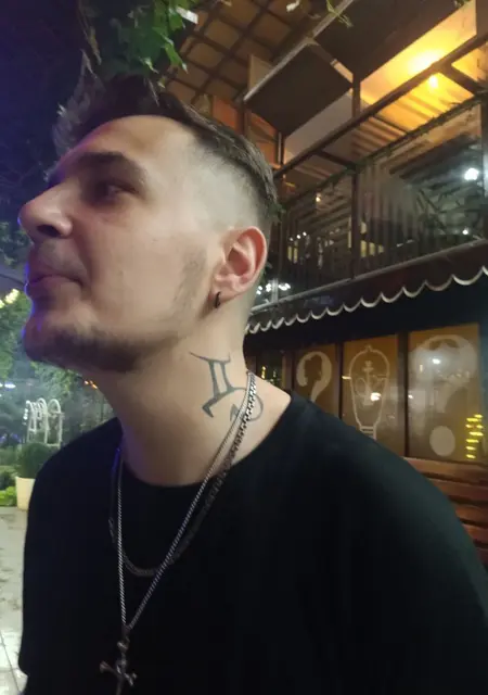 Я Aleksandr, 27 років, знайомлюсь для вірт у Запоріжжі