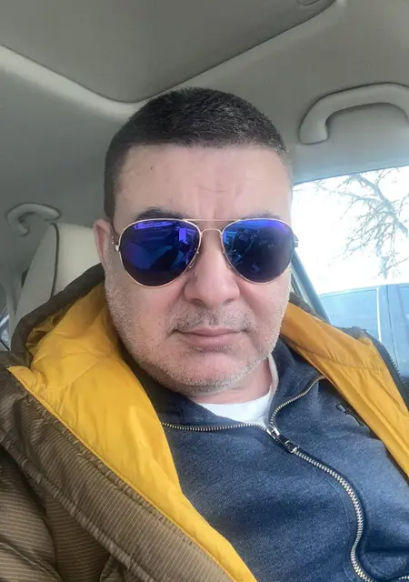 Артем из Броваров, мне 50, познакомлюсь для постоянных отношений