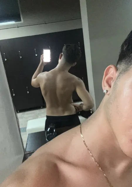 Francesco из Рима, ищу на сайте знакомства без обязательств