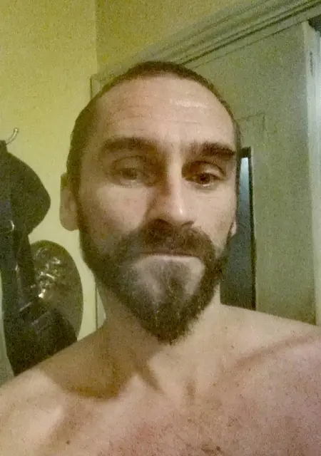 Іван Джоні Сологуб из Львова, мне 42, познакомлюсь для приятного времяпровождения