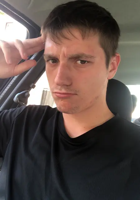 Jan из Пльзня, мне 20, познакомлюсь на одну ночь