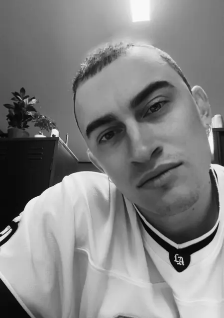 Dmytro из Wijk bij Duurstede, ищу на сайте приятное времяпровождение