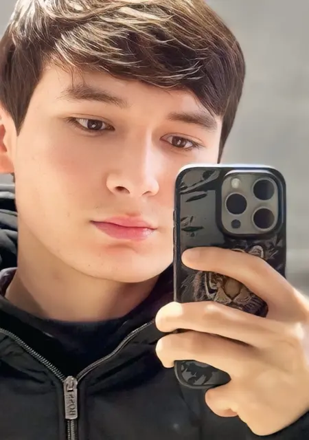 Я Ali, 22, из Ташкента, ищу знакомства на одну ночь