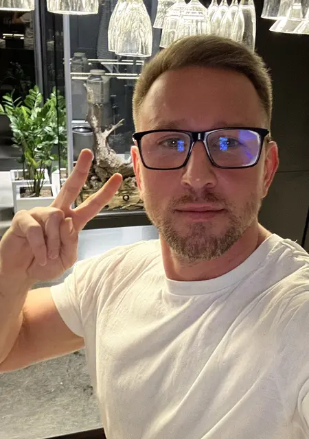 Dmitriy из Киева, мне 38, познакомлюсь для открытые отношения