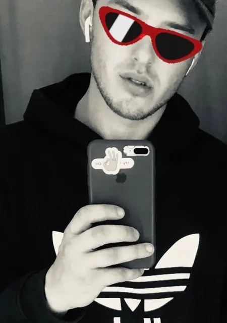 Mark из Харькова, мне 28, познакомлюсь для открытые отношения