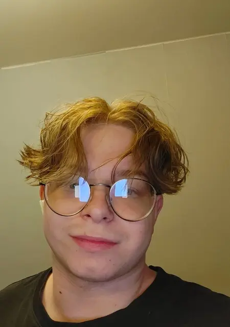 Данила из Могилёва, мне 23, познакомлюсь на одну ночь