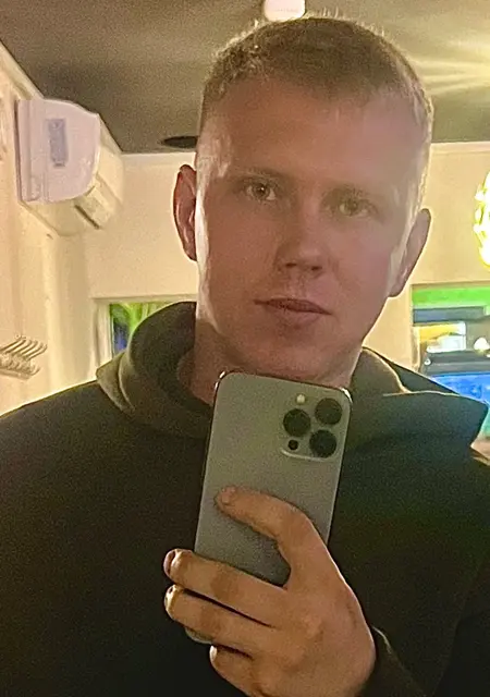 Я Сергій, 23, из Владимира-Волынского, ищу знакомства без обязательств