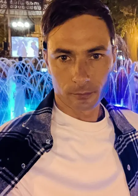 Олексій из Берегова, мне 39, познакомлюсь на одну ночь