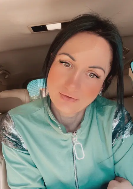 Olga из Минска, мне 44, познакомлюсь для общения