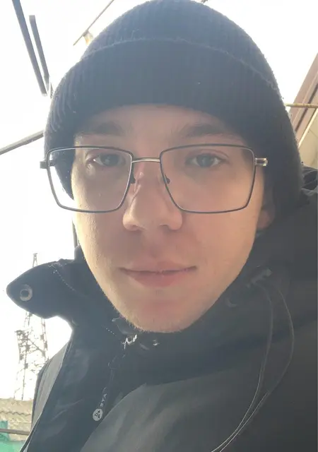 Саня Банан з Ізмаїл, шукаю на сайті знайомства на одну ніч