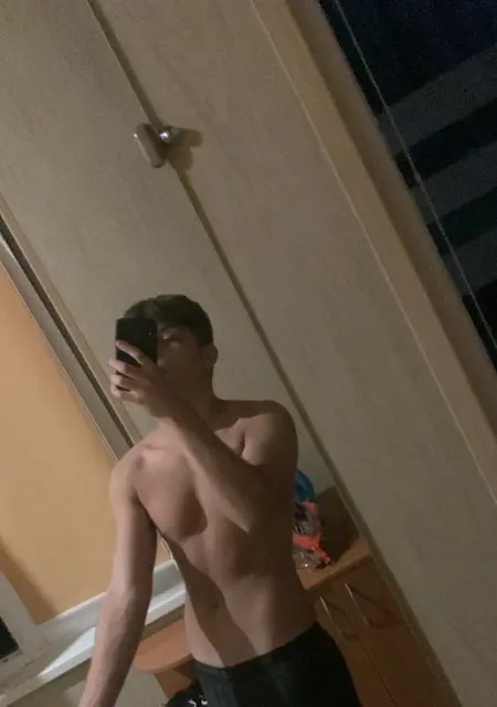 Artem из Ковеля, ищу на сайте знакомства на одну ночь