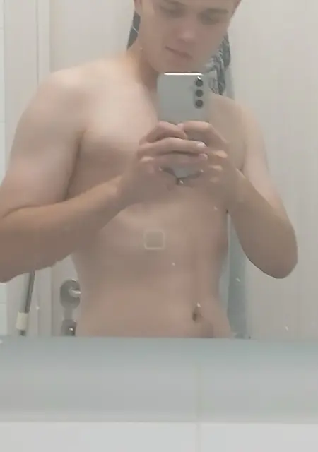 Alexey из Гомеля, ищу на сайте приятное времяпровождение