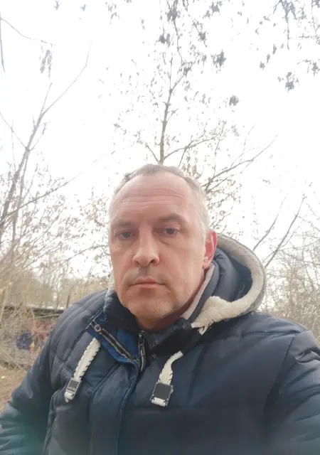 Виктор из Осиповичей, мне 42, познакомлюсь для приятного времяпровождения