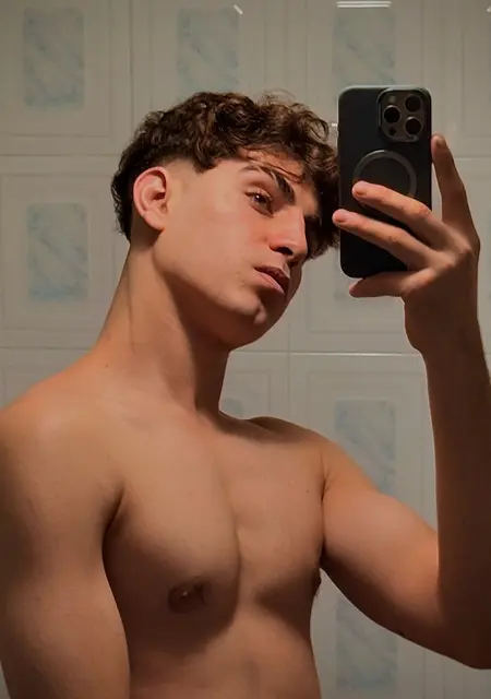 Я Halil, 22, из Измира, ищу знакомство для постоянных отношений