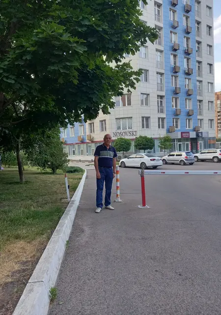 Я Алик, 58, знакомлюсь для постоянных отношений в Донецке