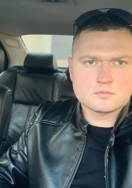 Артём из Чернигова, ищу на сайте общение