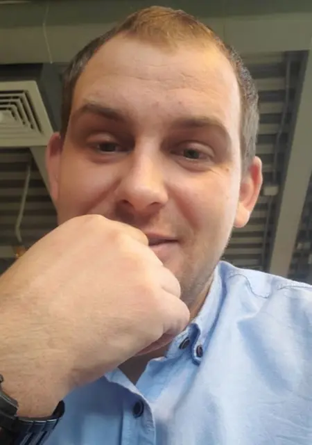 Я Алекс, 30, из Геническа, ищу знакомства на одну ночь