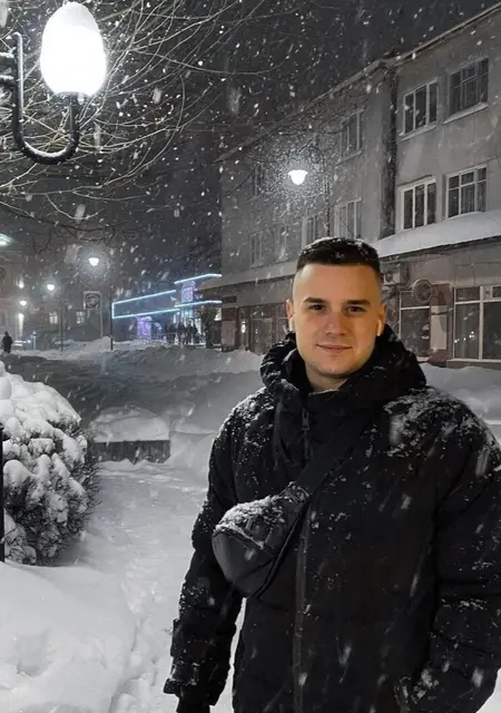 Я Сергей, 31, знакомлюсь без обязательств в Бишкеке