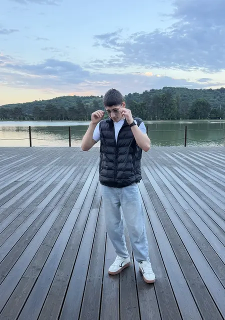 Я Alihan, 18, из Киева, ищу знакомство для общения